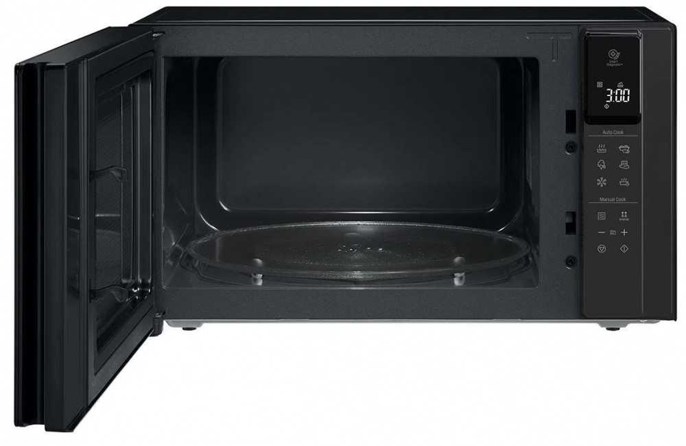 Mikroto'lqinli pech LG MS2595DIS