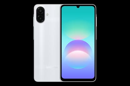 Смартфон Samsung Galaxy A08 4/128GB Silver (Серый)